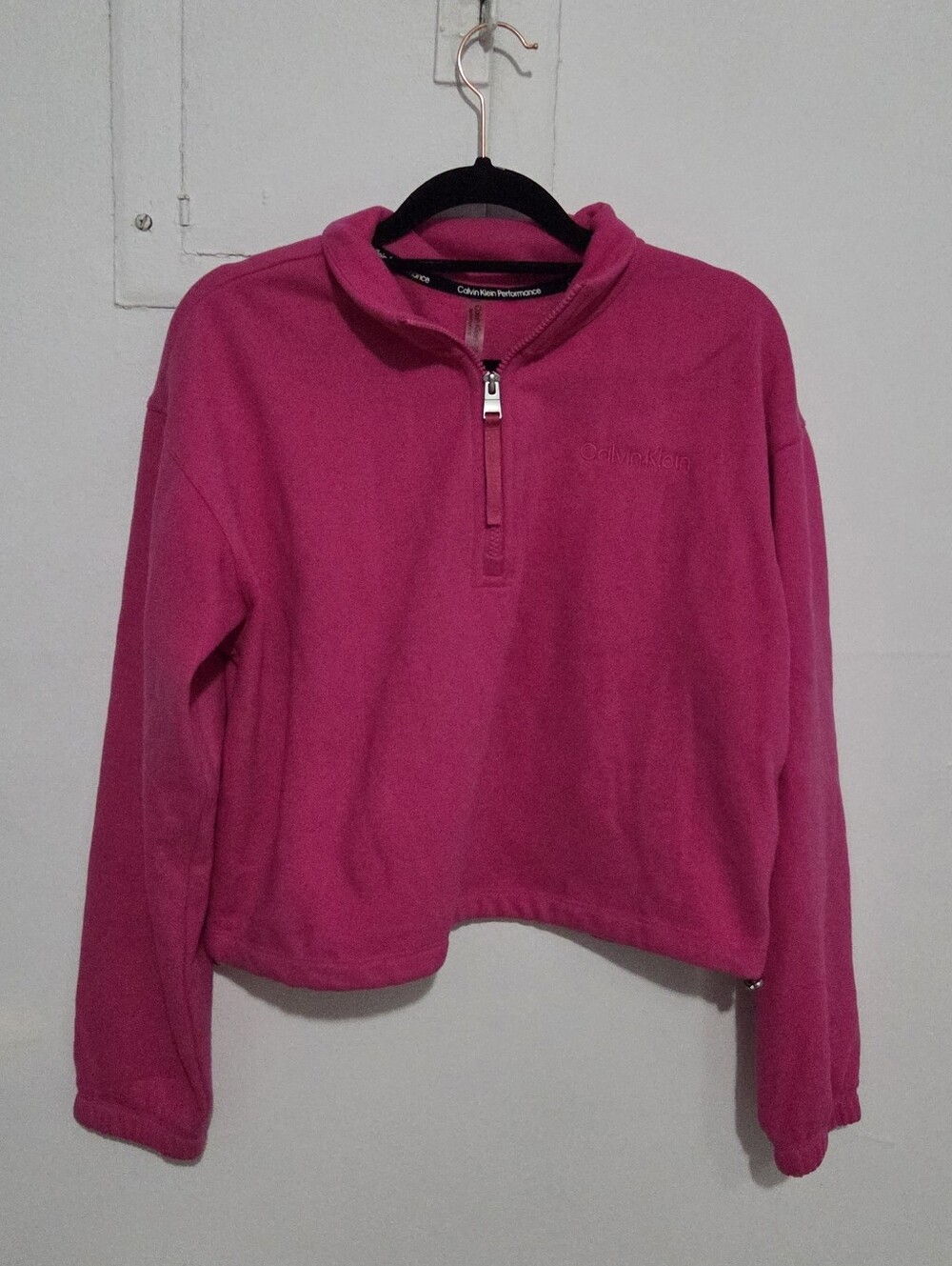 Calvin Klein Cropped Fleece Sweatshirt